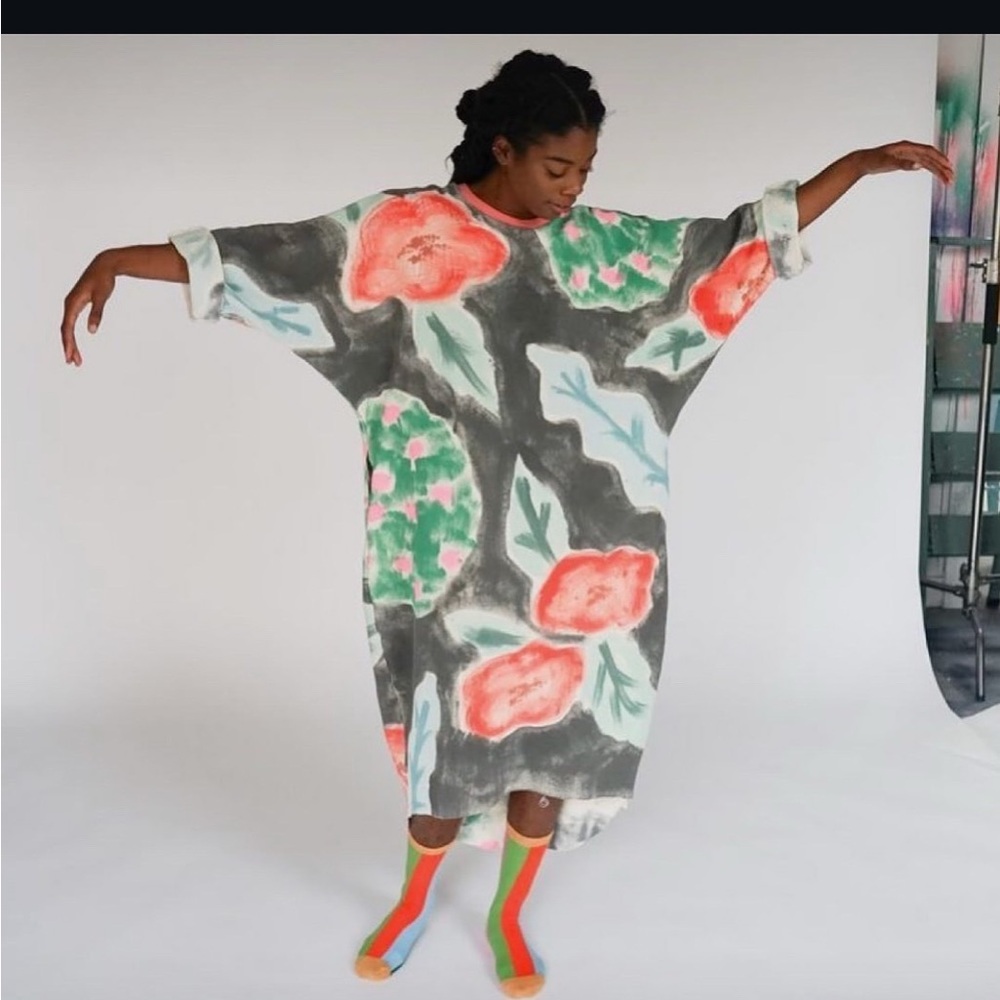 ISO: STATE the label thermal dresses